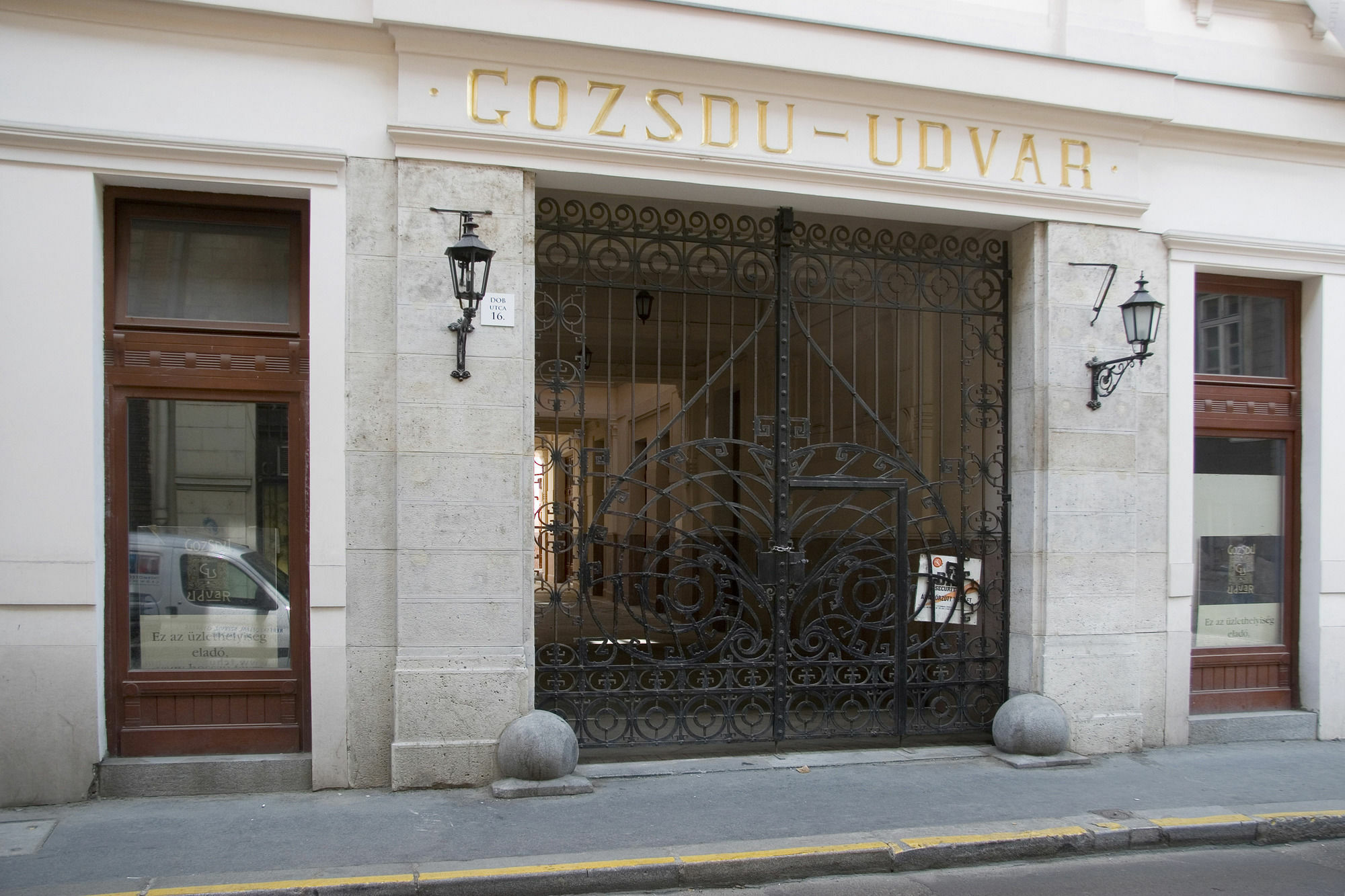 Central Ernesto Budapeste Exterior foto